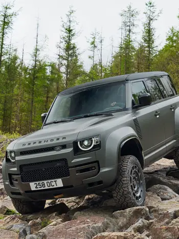 Land Rover Defender OCTA: Unveiling the Ultimate in Power and Capability